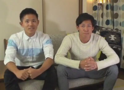 【ゲイ動画】友達と一緒にゲイ向けビデオに参加！19歳のノンケ2人組がゴーグルマンに責められて悶える姿をお互いに見られてしまう…！
